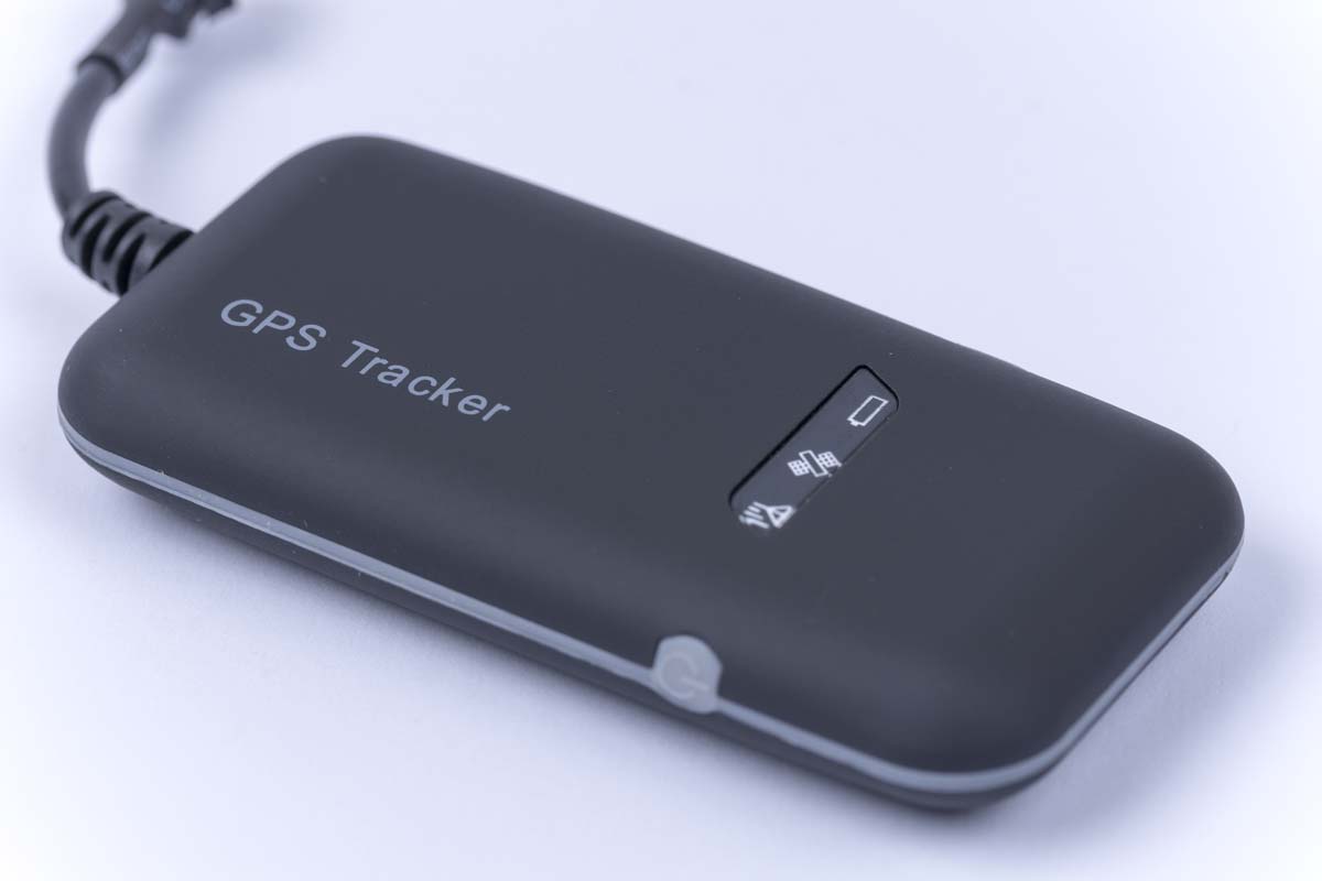 The Ultimate Guide to Choosing the Best Vehicle GPS Tracker in Canada